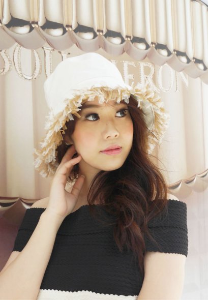 Dazzling Peace (Brown)